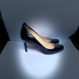 Christian Louboutin black patent leather pumps, size 39, 3.5 inch heel